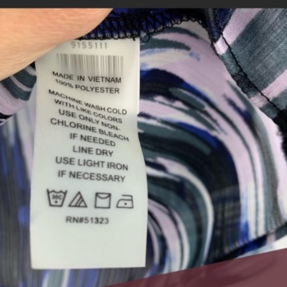 VINCE CAMUTO multi color Blouse L - Picture 8 of 8